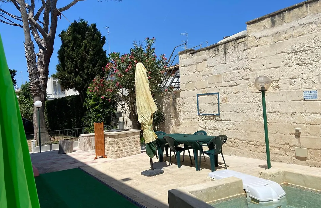 B&B Dimora Villa Orietta - Torre dell'Orso-1